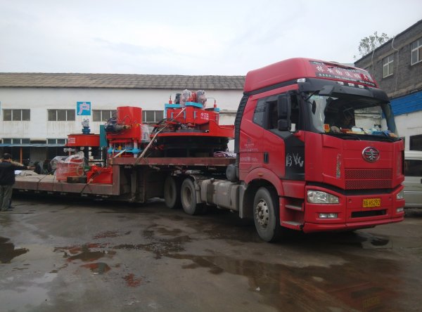 金山機(jī)械發(fā)貨武漢設(shè)備